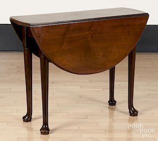 George II mahogany drop leaf dining table, ca. 1760, 28'' h., 13'' w., 36 1/2'' d.