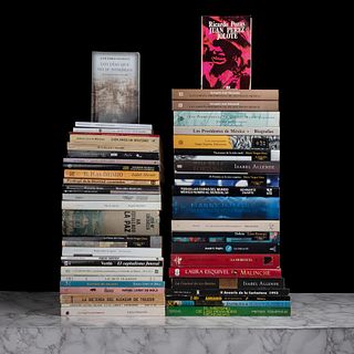 Caja de Libros de literatura e Historia de México. Cien Años de Soledad / Loret de Mola, Rafael. Los Cómplices. Pzs: 47.