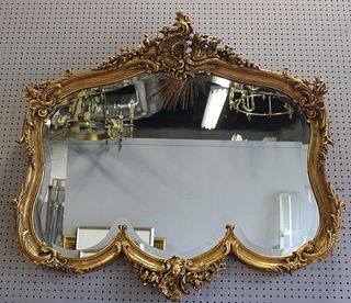 Vintage & Finely Carved Giltwood Mirror.