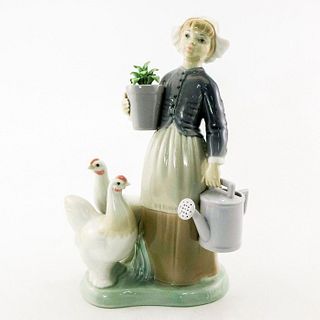 Girl with Hens 1001103 - Lladro Porcelain Figurine