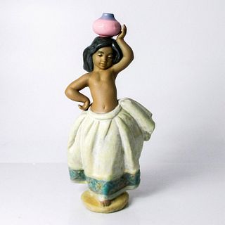 Little Peasant Girl 1012333 - Lladro Porcelain Figurine