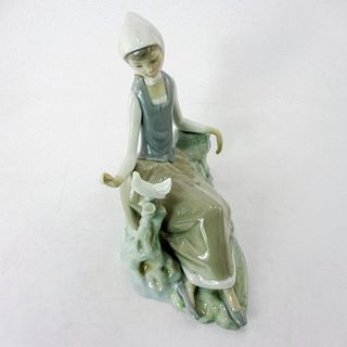 Shepherdess with Dove 1004660 - Lladro Porcelain Figurine