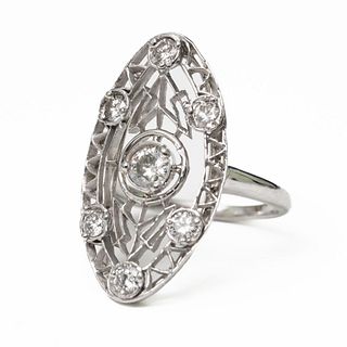 Art Deco Platinum and diamond Ring