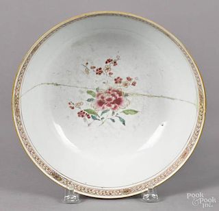 Chinese famille rose porcelain bowl, early 19th
