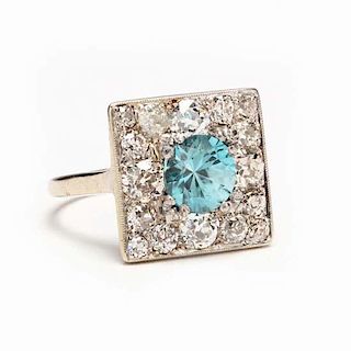 Vintage 14KT Blue Zircon and Diamond Ring 