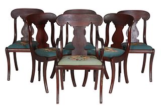 Set of Six (5+1) American Classical Carved Mahogany Dining Chairs, 19th c., the rounded curved Gothic arched carved back over a large vertical splat, 