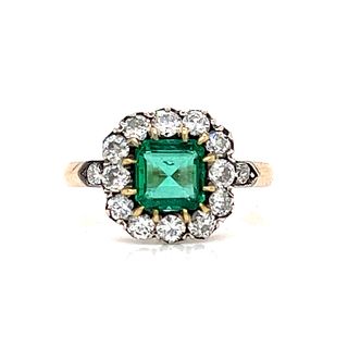 18k Emerald Diamond Ring