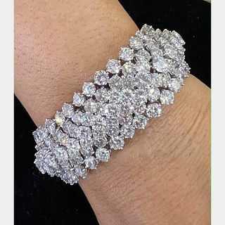 Platinum 78.00 Ct. Diamond Bracelet
