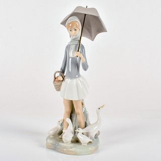 Girl Caring Geese 01004510 - Lladro Porcelain Figurine