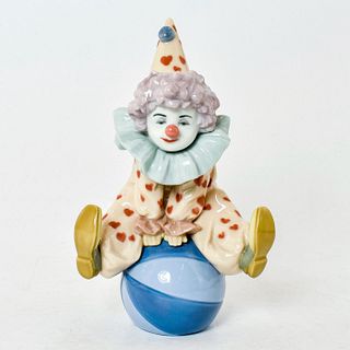 Having A Ball 1005813 - Lladro Porcelain Figurine