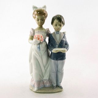 In the Procession 1006199 - Lladro Porcelain Figurine