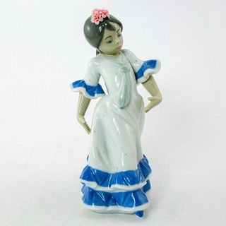 Juanita 1005193 - Lladro Porcelain Figurine