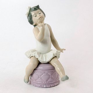 Little Ballet Girl 1005106 - Lladro Porcelain Figurine