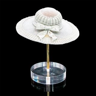 Pink Hat w/White Ribbon 1001562.3 - Lladro Porcelain Figurine