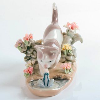 Kitty Confrontation 1001442 - Lladro Porcelain Figurine
