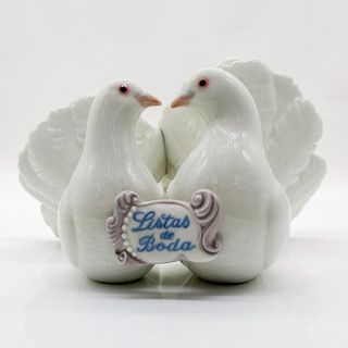 Kissing Doves 1001170 - Lladro Porcelain Figurine