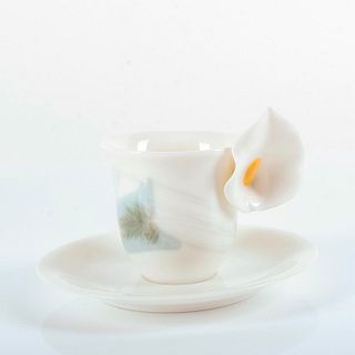 Calla Lilly Cup & Saucer 1006052 - Lladro Porcelain Decor