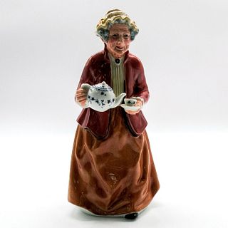 Teatime HN2255 - Royal Doulton Figurine