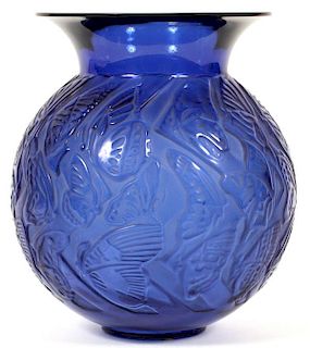 LALIQUE 'NYMPHALE' BLUE GLASS VASE