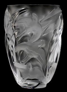 LALIQUE 'MARTINETS' FROSTED GLASS VASE