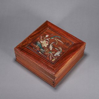 A gem-inlaid lotus pond fragrant rosewood box