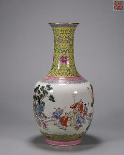 A famille rose figure porcelain vase