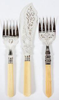 ENGLISH ELECTROPLATE SILVER FISH SERVING UTENSILS