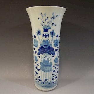ANTIQUE CHINESE BLUE WHITE PORCELAIN BEAKER VASE -18/19TH CENTURY