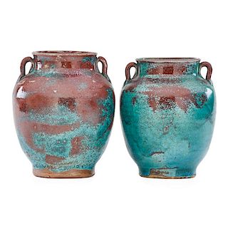 JUGTOWN Two Chinese blue urns