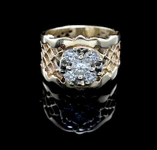 Ladies Diamond and Gold Filigree Ring