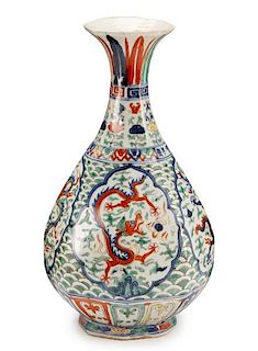 Wucai Enameled 8-Sided Yuhuchunping Porcelain Vase