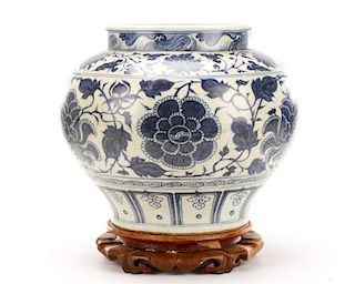 Chinese Yuan Dynasty Style Pot, Underglaze Blue