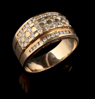 A UNIQUE 14K GOLD AND DIAMOND GENT'S RING