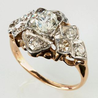 ANTIQUE DIAMOND AND PLATINUM RING, APPROX 1.23 CTTW