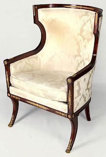 AN EARLY 20TH C. RESTORATION STYLE MAHOGANY BERGERE