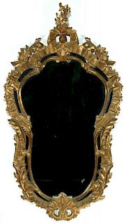 A 20TH C. CARVED AND GILDED GEORGIAN STYLE MIRROR