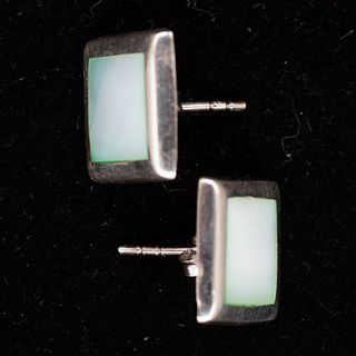 STERLING SILVER GREEN SQUARE SHAPED STUD EARRINGS 925 NEW OLD STOCK (198)