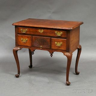 Queen Anne-style Mahogany Dressing Table