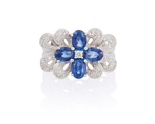 A sapphire and diamond flower ring