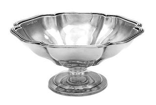 An American Silver Footed Bowl, Dominick & Haff, New York, NY, having a scalloped body with a reeded border, retailed by Bailey,