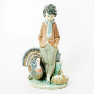 Christmas Seller 1001276 - Lladro Porcelain Figurine