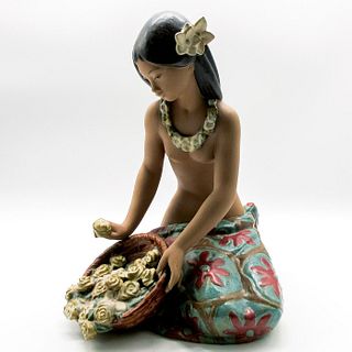Hawaiian Flower Vendor 1012154 - Lladro Porcelain Figurine