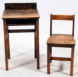 MISSION OAK CHILD'S DESK AND CHAIR