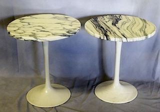 Midcentury Pair of Saarinen Style End Tables.