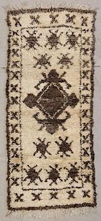 Vintage Moroccan Rug: 2'9" x 6'4" (83 x 192 cm)