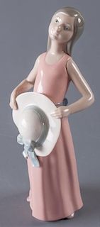 Lladro Dreamer Girl w/ Straw Hat Figure