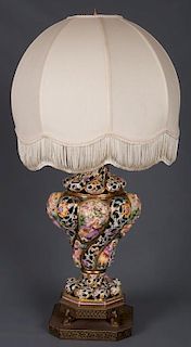 Decorative Capo-di-Monte Lamp