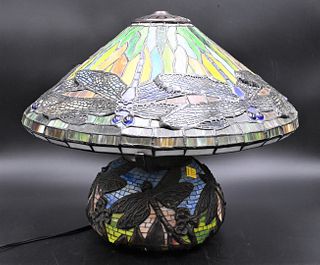 Tiffany Style Leaded Stained Glass Dragonfly Lamp
