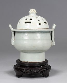 Korean Yi Dynasty Covered Incense Burner