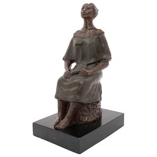 JOSÉ CHÁVEZ MORADO, Sin título, Firmada y fechada 81, Escultura en bronce en base de madera, 38 x 18.7 x 22.5 cm medidas totales